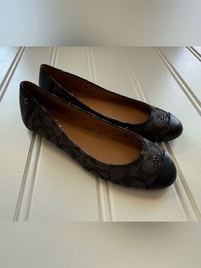 Coach Chelsea Outline Signature Logo Smoke Black Ballet Flats 7.5B
